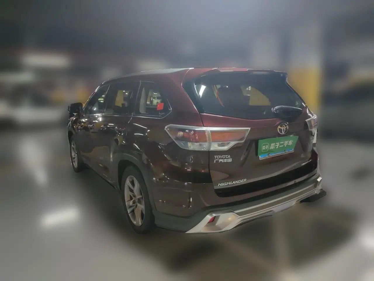 Toyota Highlander 2015 2.0T Four-Wheel Drive Ultimate Edition 7-Seater — миниатюра 4