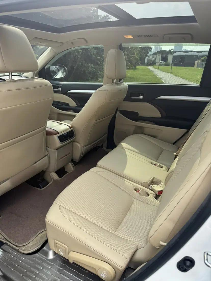Toyota Highlander 2015 2.0T Four-Wheel Drive Luxury Edition 7-Seater — миниатюра 18