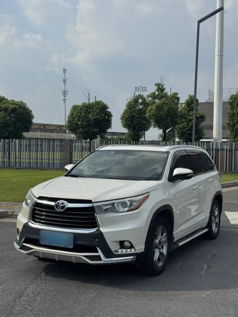 Toyota Highlander 2015 2.0T Four-Wheel Drive Luxury Edition 7-Seater — миниатюра 3