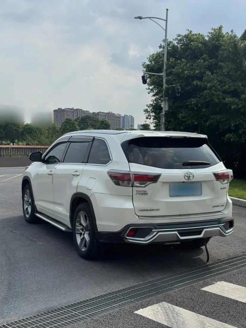 Toyota Highlander 2015 2.0T Four-Wheel Drive Luxury Edition 7-Seater — миниатюра 8