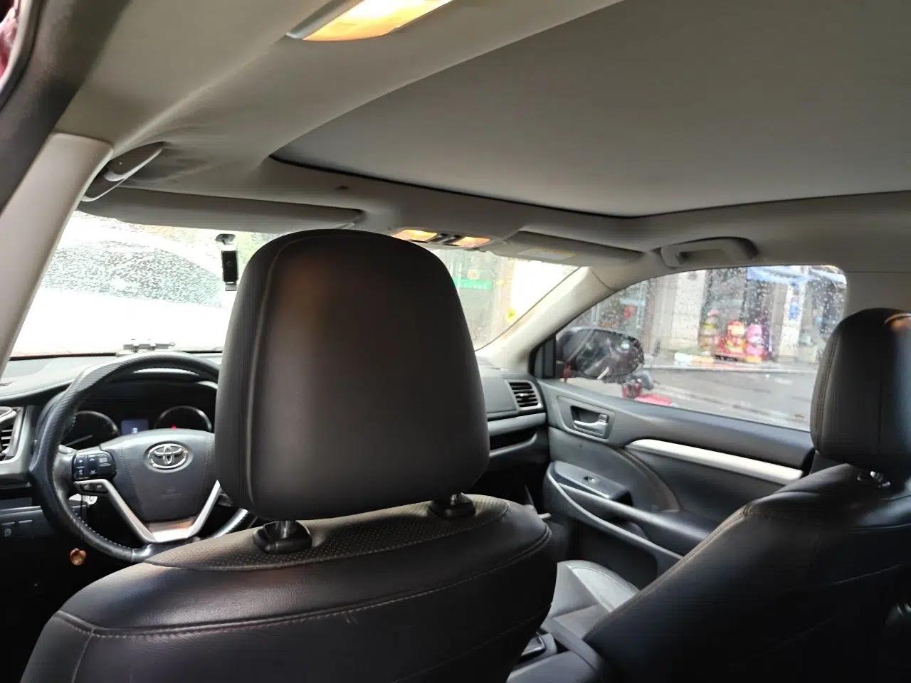 Toyota Highlander 2015 2.0T Two-Wheel Drive Luxury Edition 7 Seats — миниатюра 18