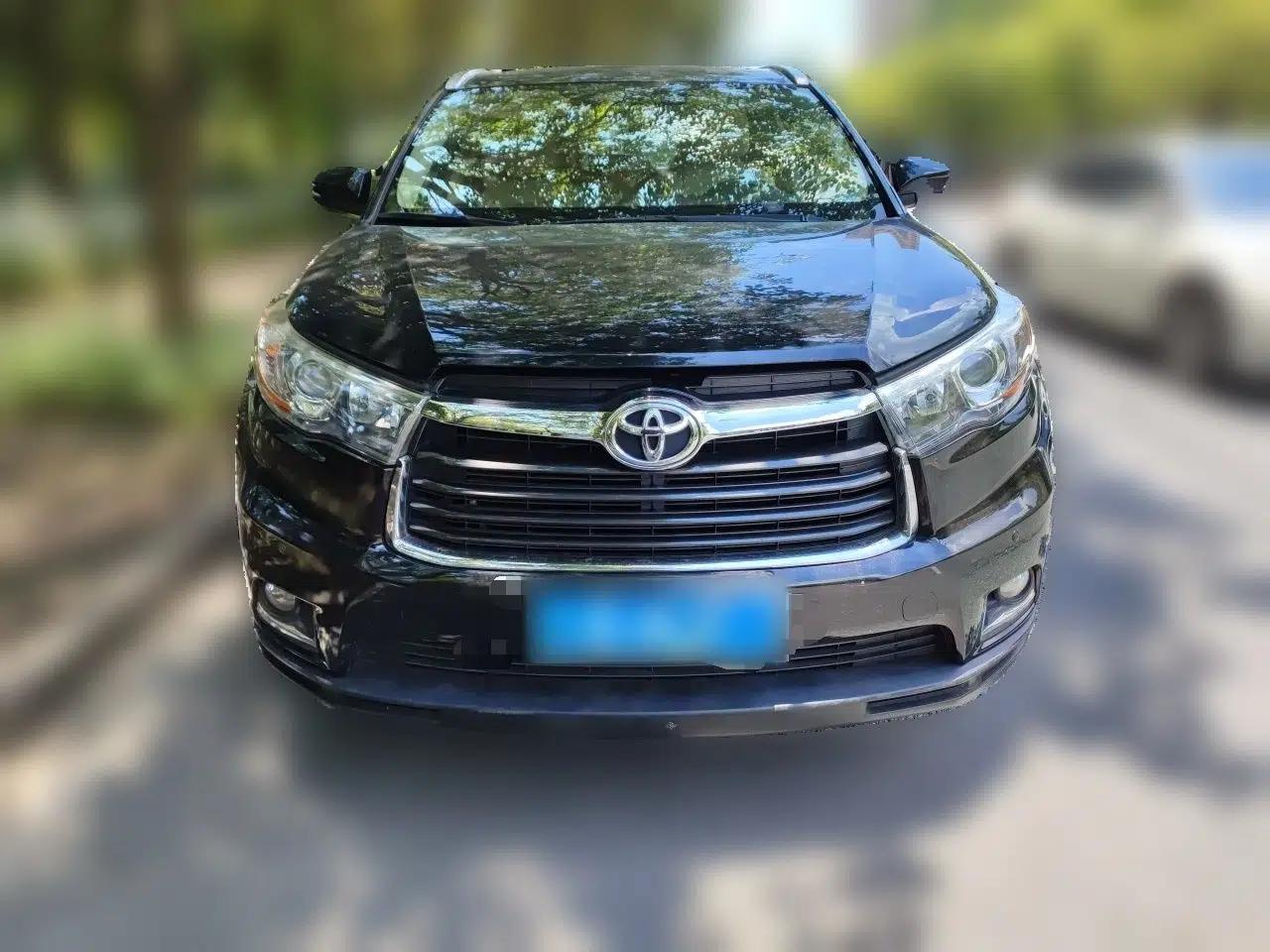 Toyota Highlander 2015 2.0T Two-Wheel Drive Luxury Edition 7 Seats — миниатюра 2