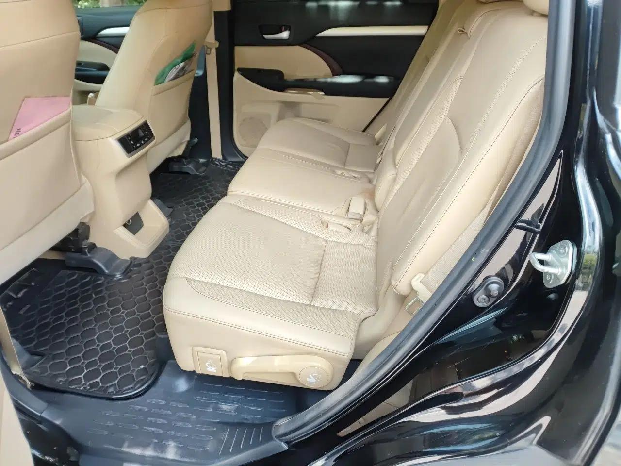 Toyota Highlander 2015 2.0T Two-Wheel Drive Luxury Edition 7 Seats — миниатюра 17