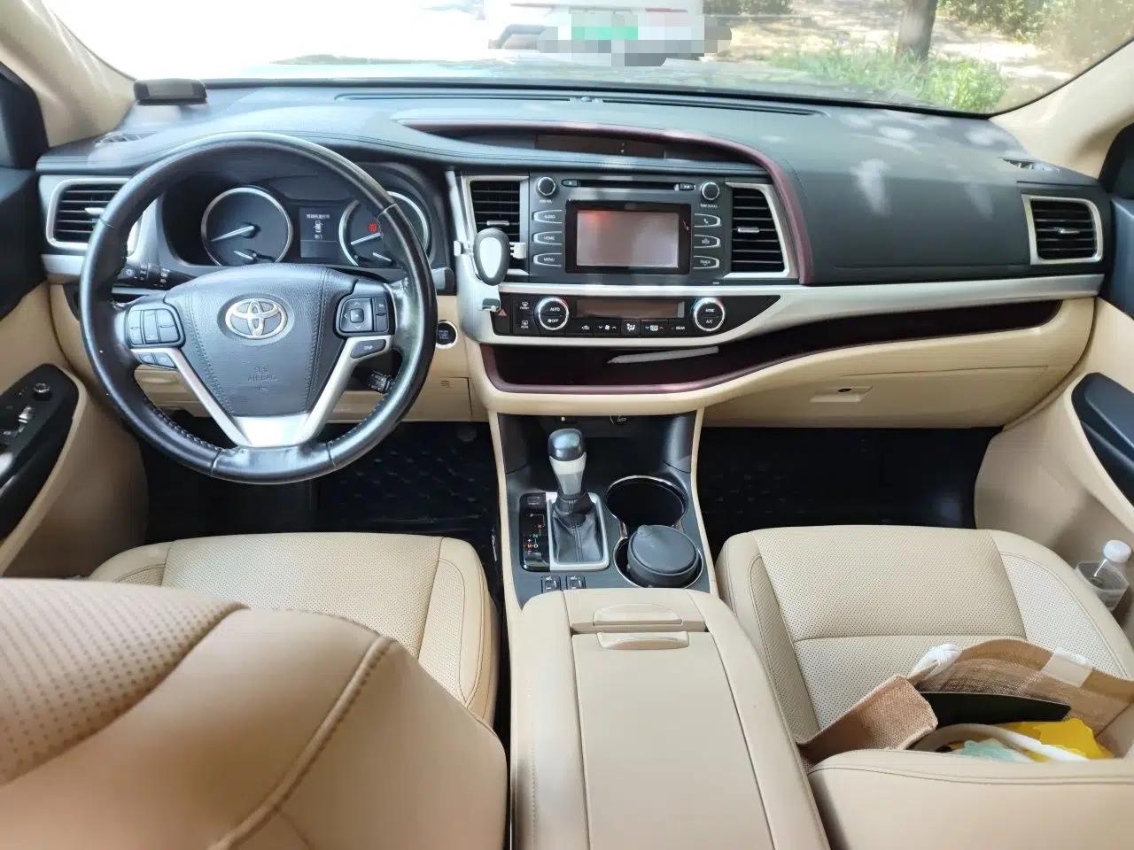 Toyota Highlander 2015 2.0T Two-Wheel Drive Luxury Edition 7 Seats — миниатюра 9