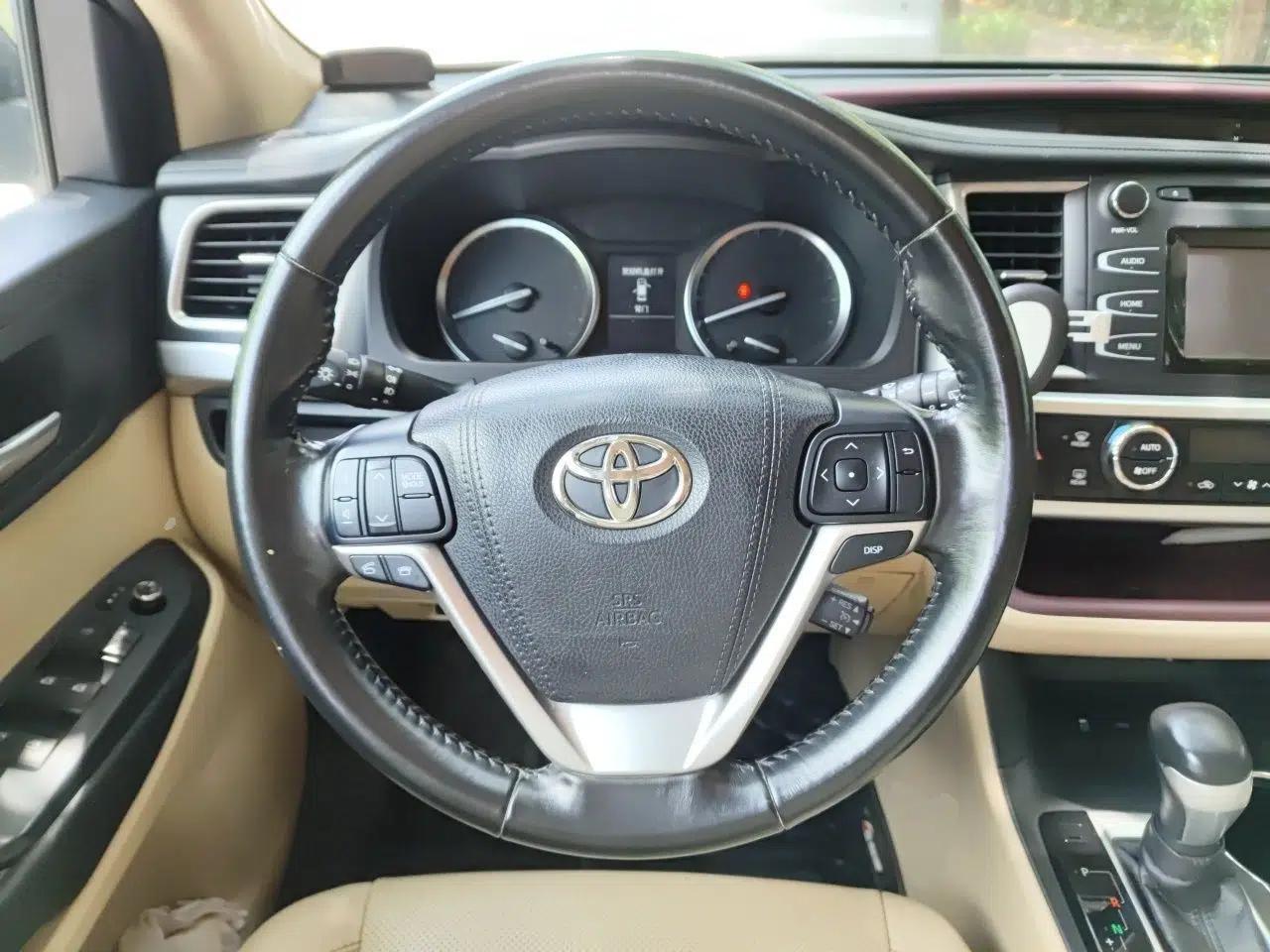 Toyota Highlander 2015 2.0T Two-Wheel Drive Luxury Edition 7 Seats — миниатюра 10