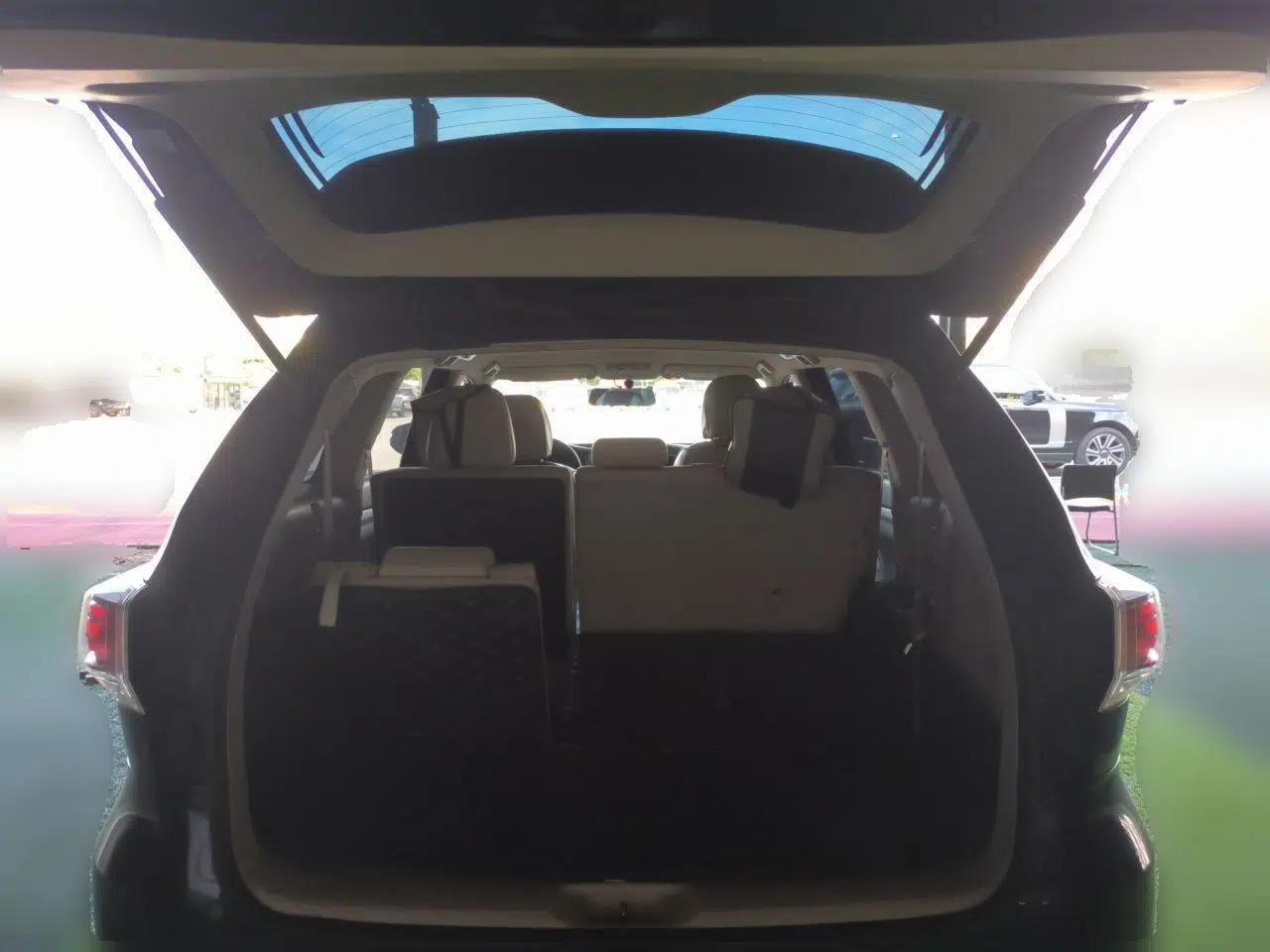 Toyota Highlander 2015 2.0T Two-Wheel Drive Elite Edition 7 Seats — миниатюра 19