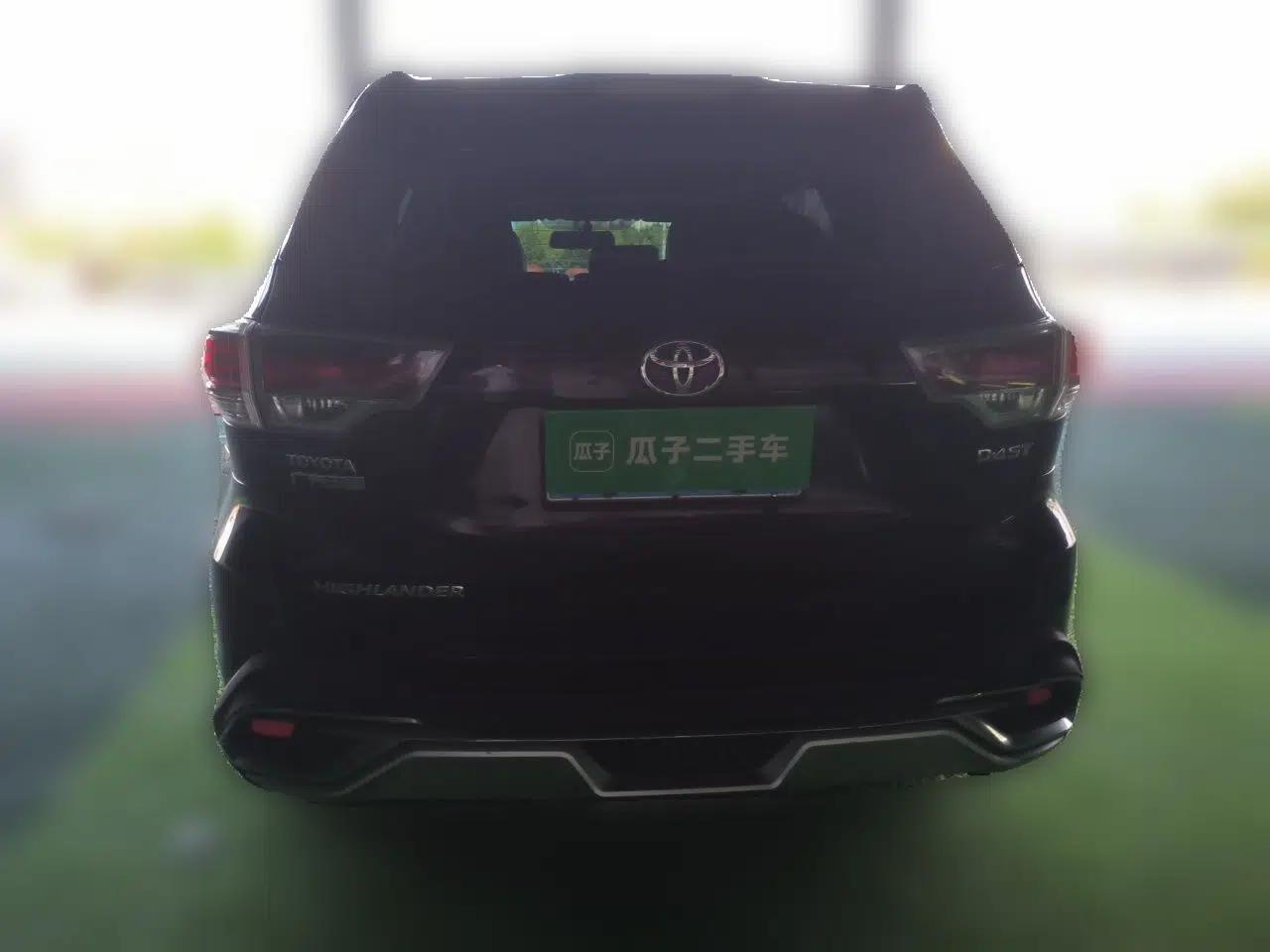 Toyota Highlander 2015 2.0T Two-Wheel Drive Elite Edition 7 Seats — миниатюра 5