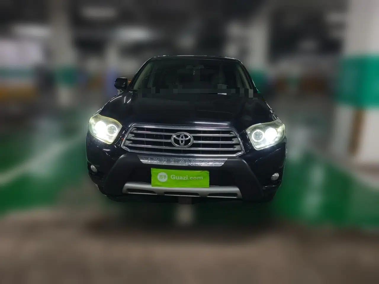 Toyota Highlander 2012 3.5L 4x4 7-Seater Ultimate Edition — миниатюра 2