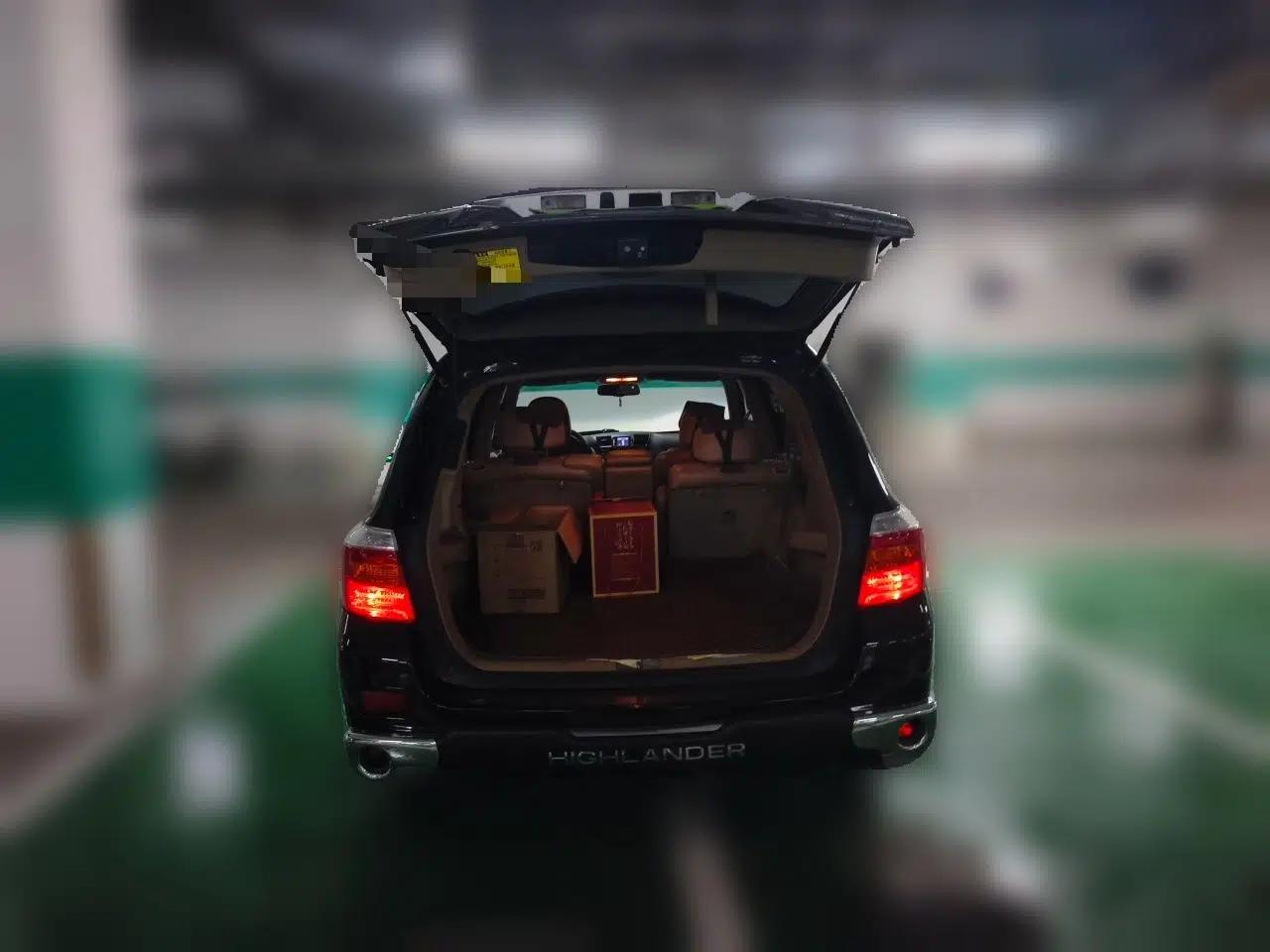 Toyota Highlander 2012 3.5L 4x4 7-Seater Ultimate Edition — миниатюра 19