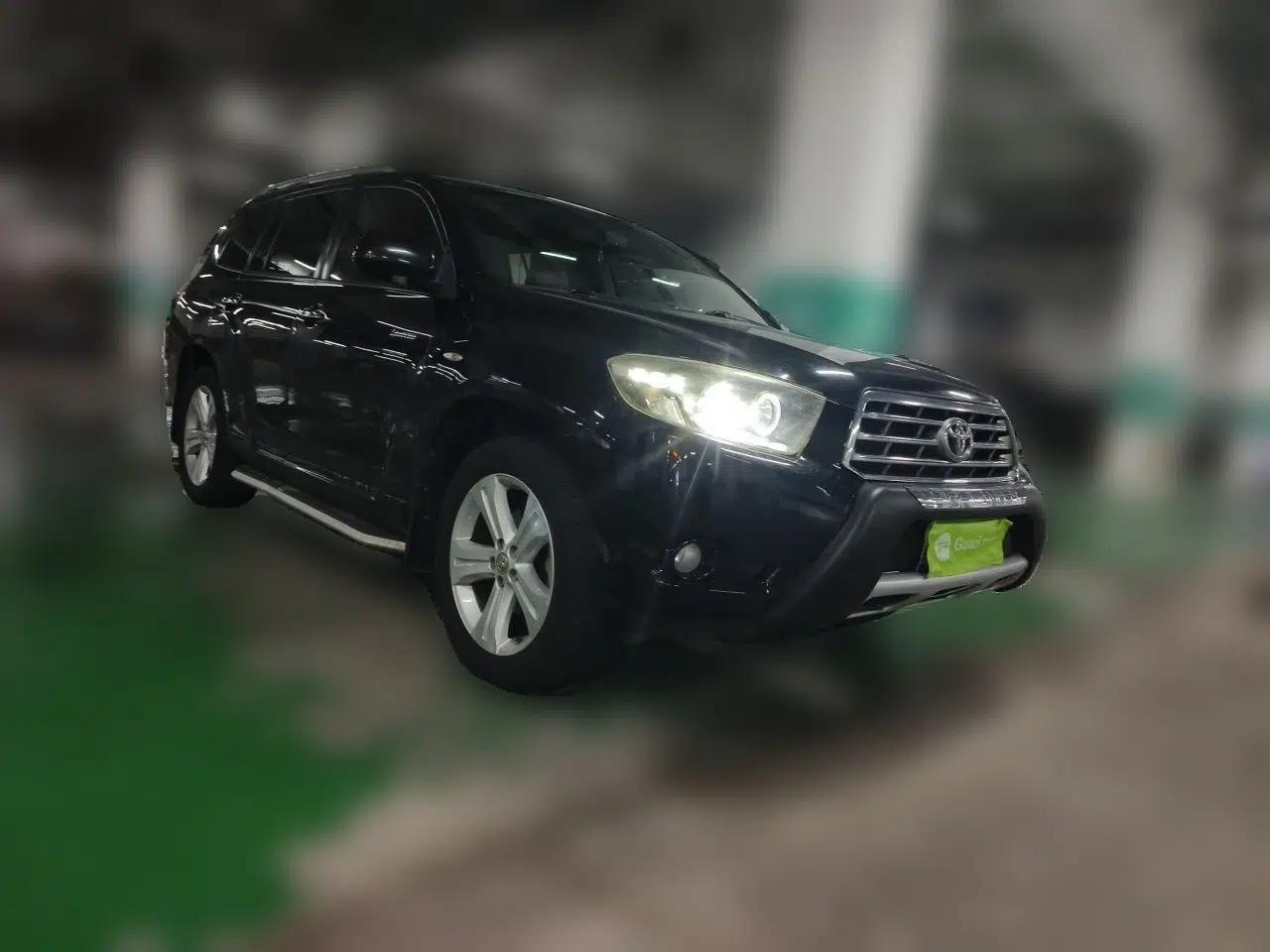 Toyota Highlander 2012 3.5L 4x4 7-Seater Ultimate Edition — миниатюра 3