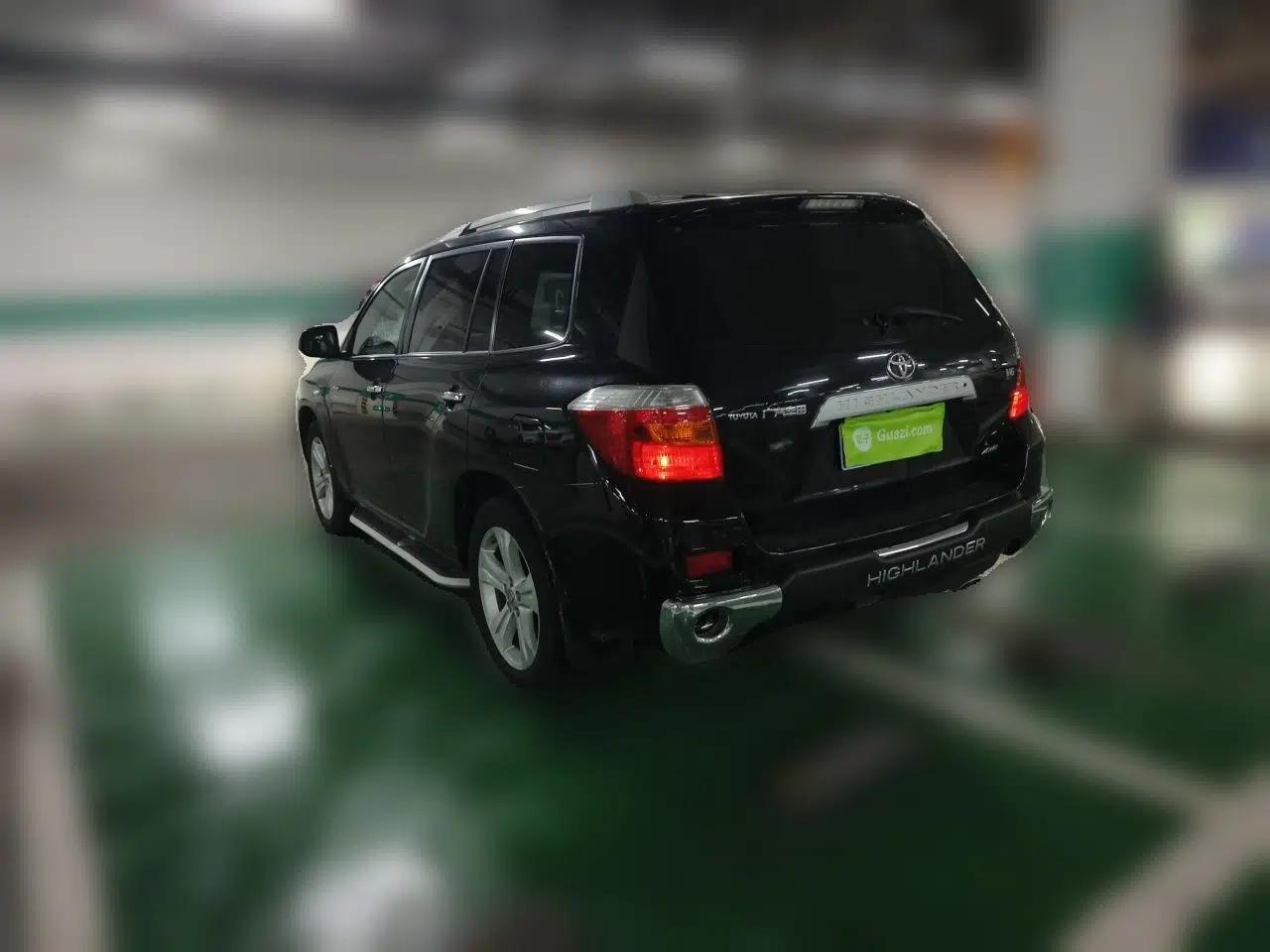 Toyota Highlander 2012 3.5L 4x4 7-Seater Ultimate Edition — миниатюра 4