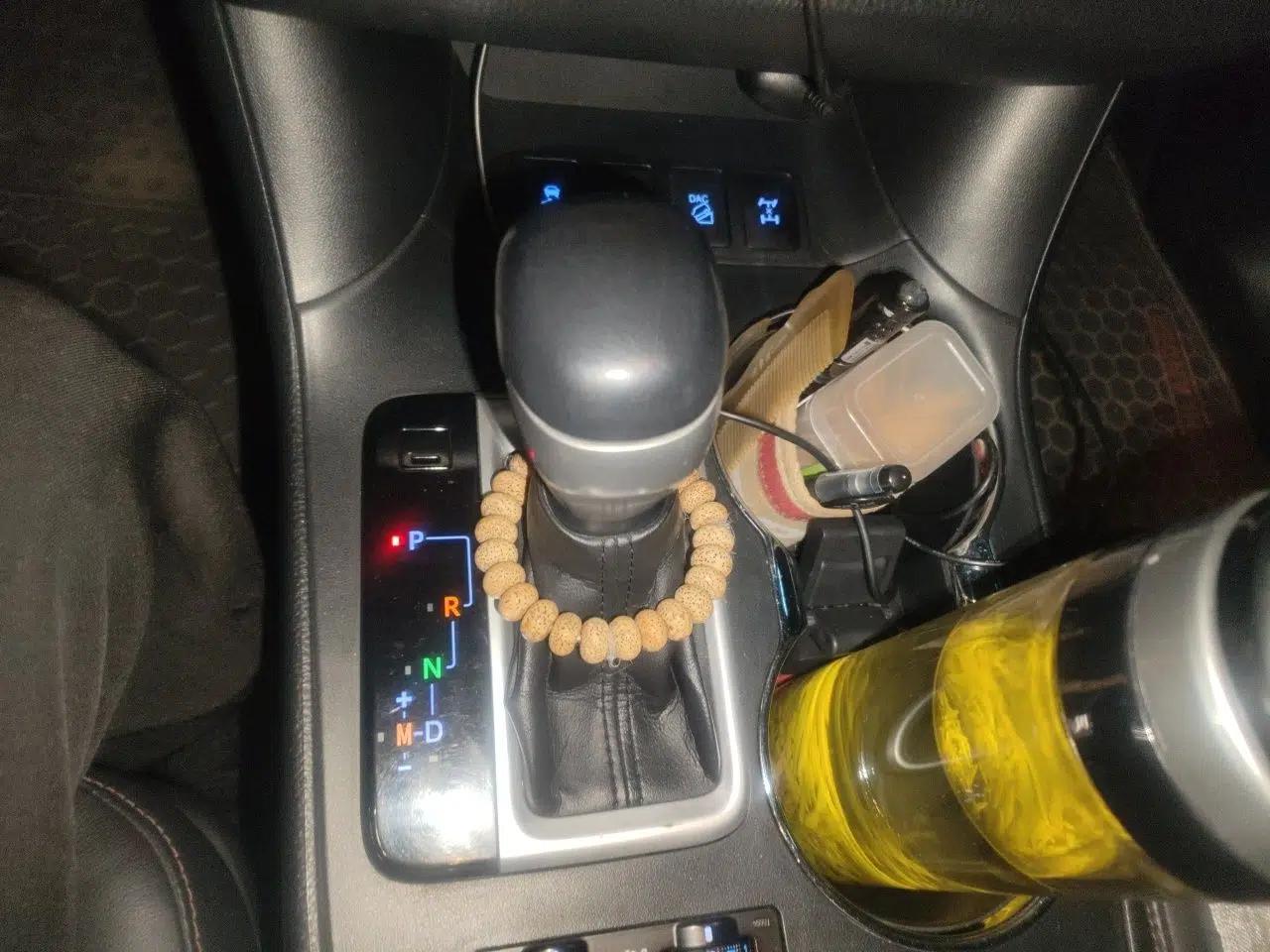 Toyota Highlander 2015 2.0T Four-Wheel Drive Ultimate Edition 7-Seater — миниатюра 14