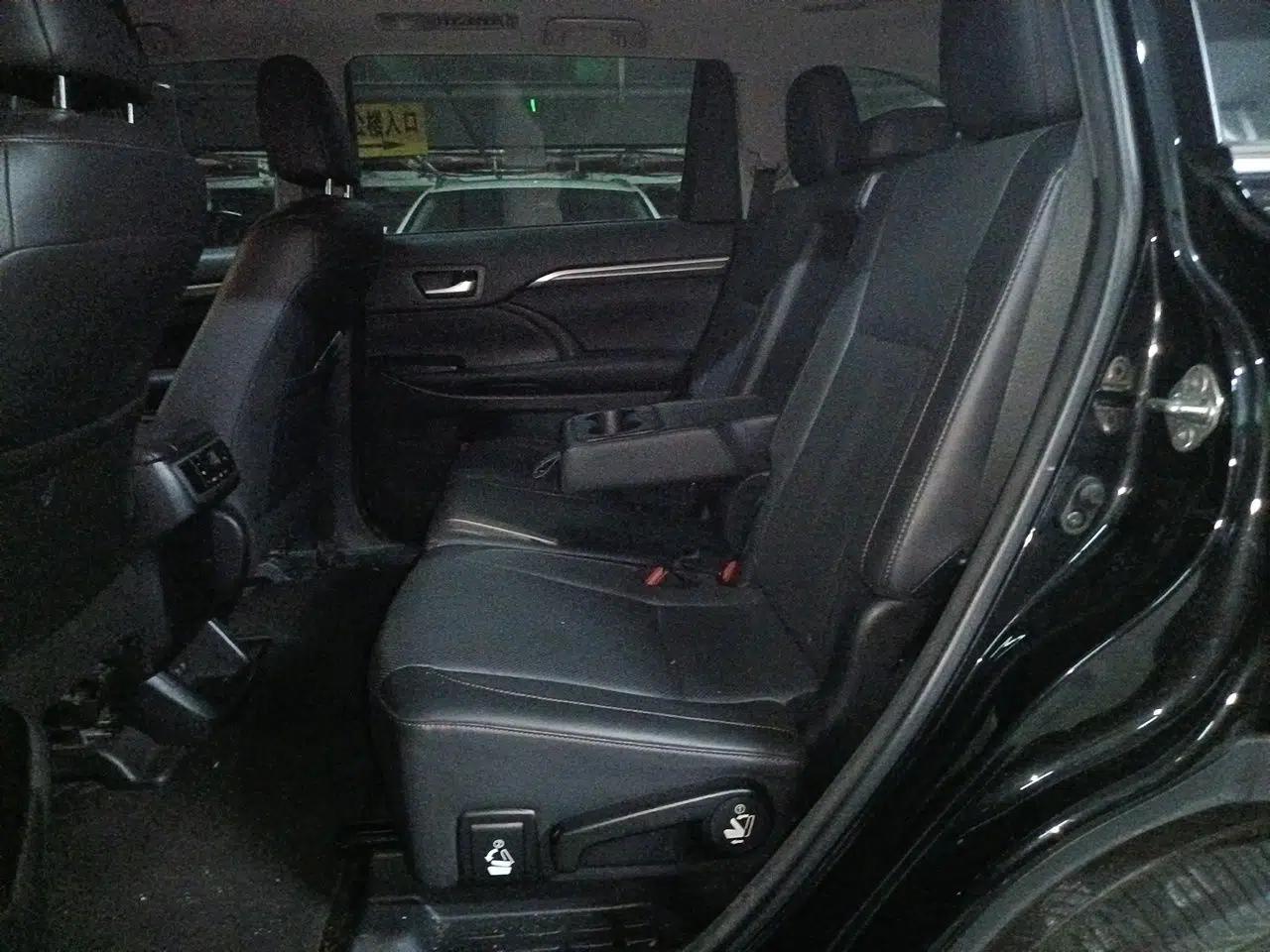 Toyota Highlander 2018 2.0T Four-Wheel Drive Prestige Version 7 Seats China V Emission Standard — миниатюра 14
