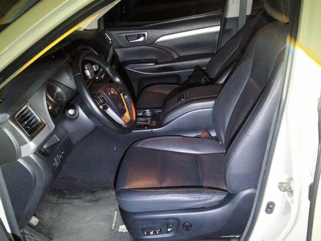 Toyota Highlander 2018 2.0T Four-Wheel Drive Luxury Version 7 Seats China VI Standard — миниатюра 15