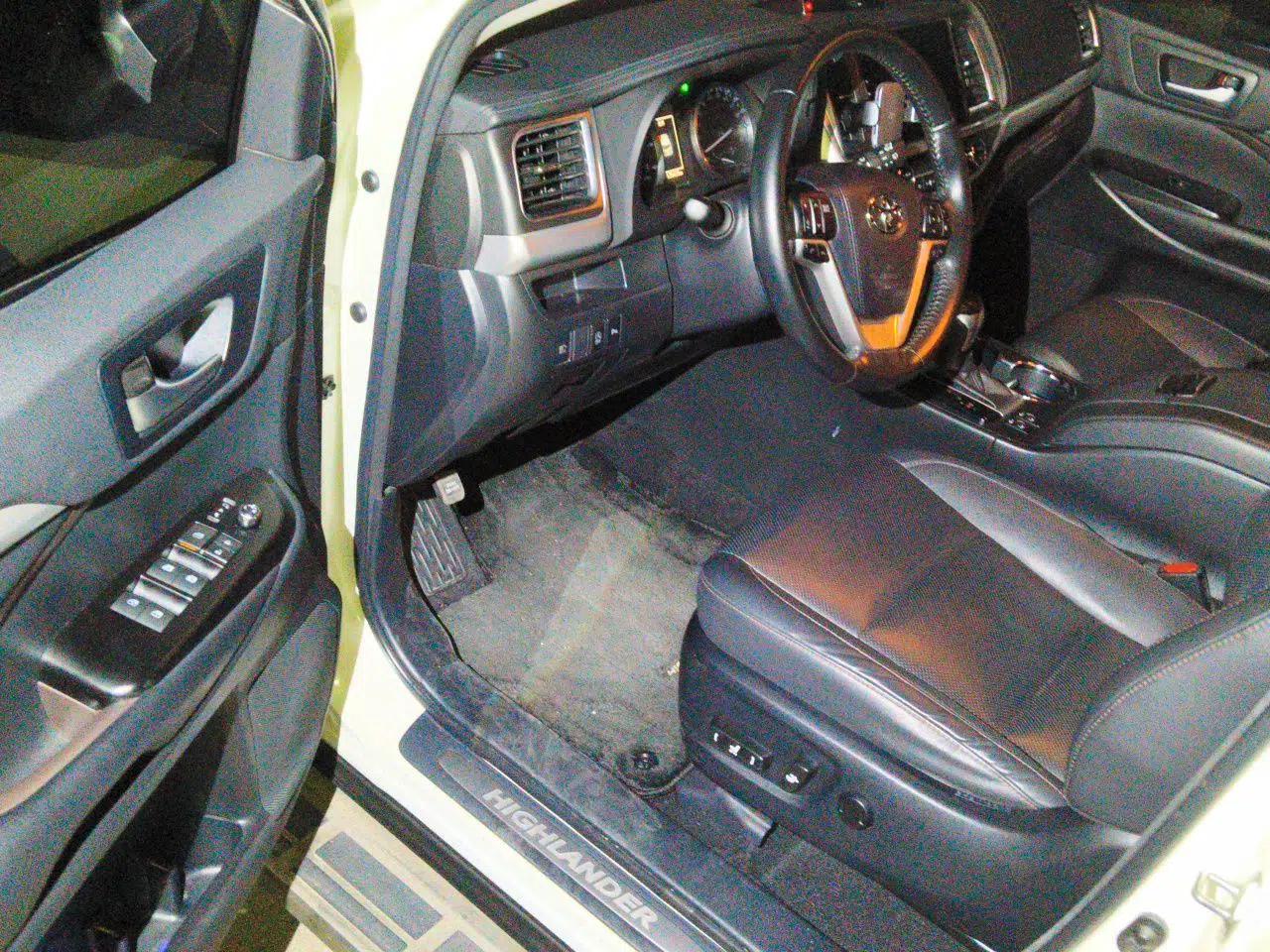 Toyota Highlander 2018 2.0T Four-Wheel Drive Luxury Version 7 Seats China VI Standard — миниатюра 16