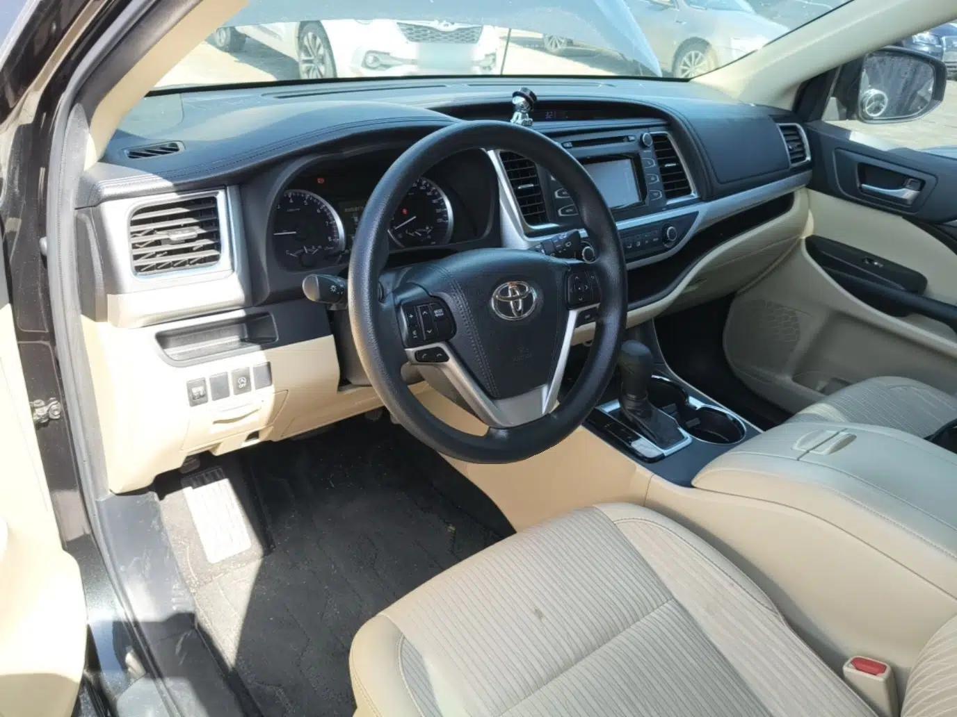 Toyota Highlander 2018 2.0T Two-Wheel Drive Elite Version 5 Seats China VI Standard — миниатюра 12