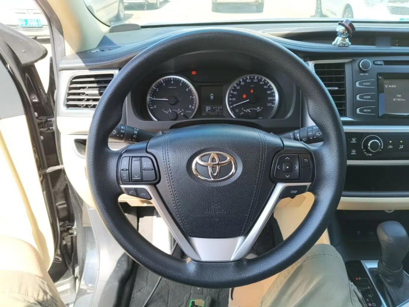 Toyota Highlander 2018 2.0T Two-Wheel Drive Elite Version 5 Seats China VI Standard — миниатюра 13
