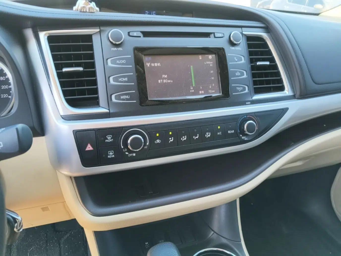 Toyota Highlander 2018 2.0T Two-Wheel Drive Elite Version 5 Seats China VI Standard — миниатюра 15