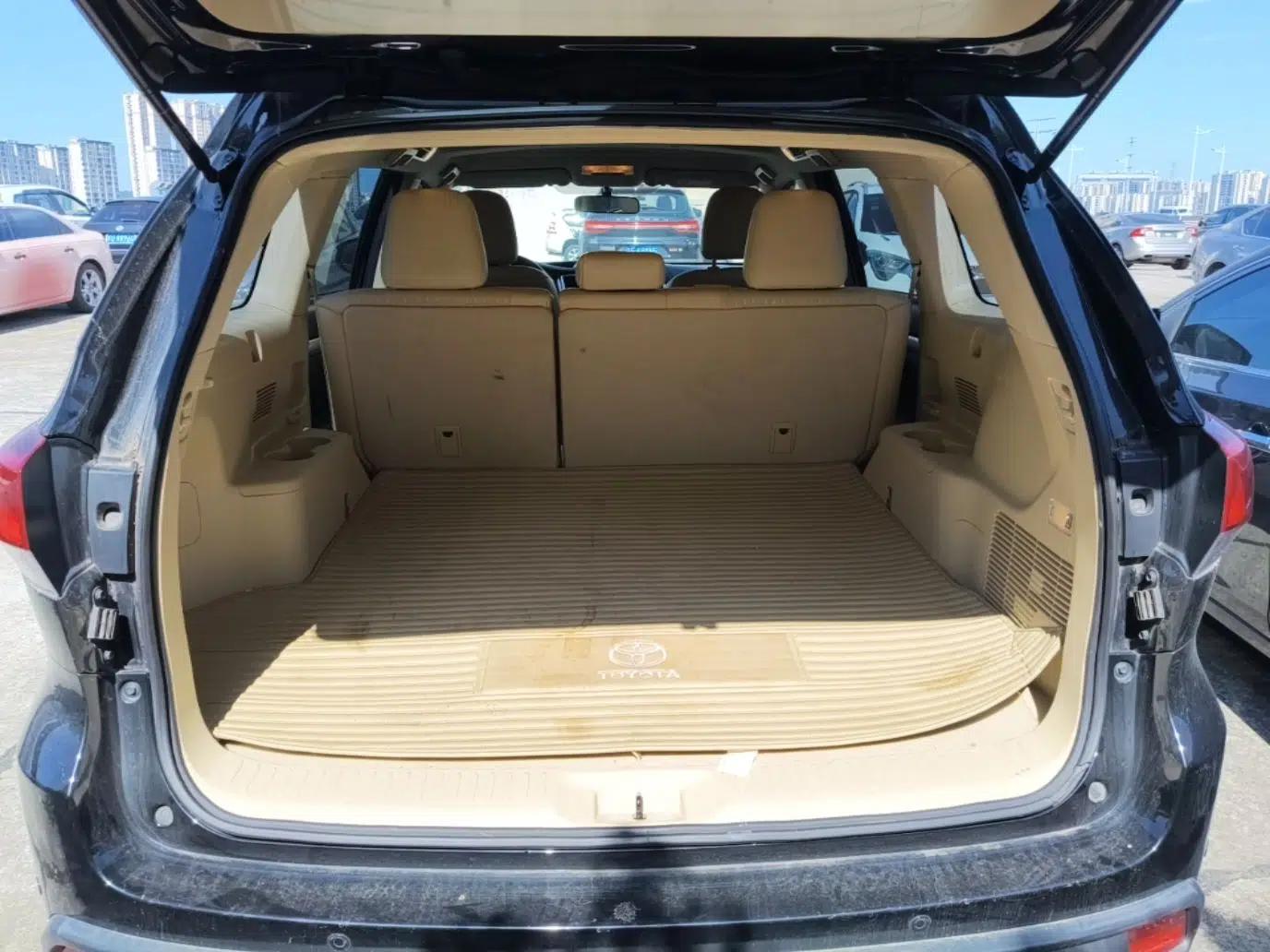 Toyota Highlander 2018 2.0T Two-Wheel Drive Elite Version 5 Seats China VI Standard — миниатюра 22
