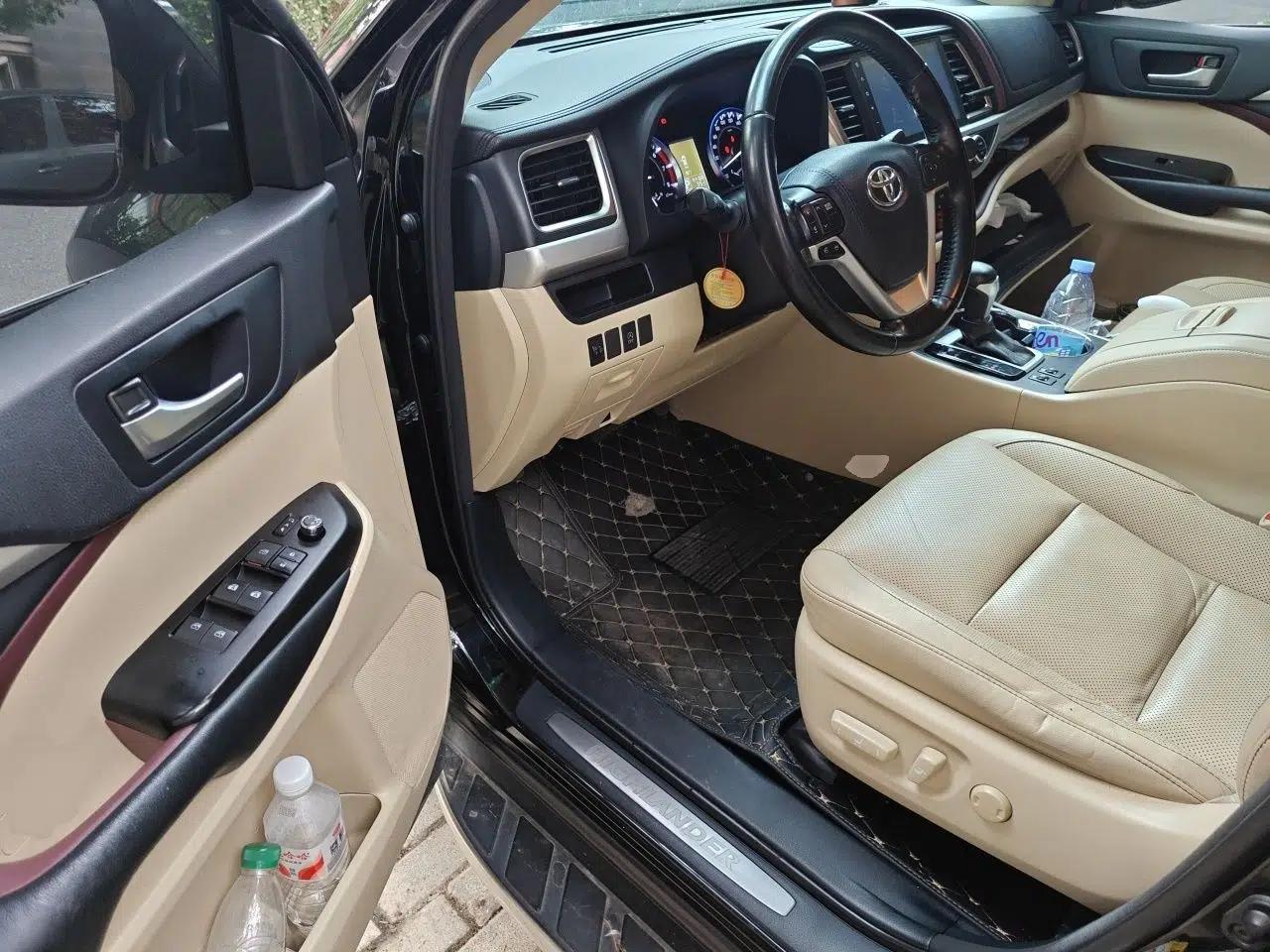 Toyota Highlander 2015 2.0T Four-Wheel Drive Luxury Edition 7-Seater — миниатюра 16