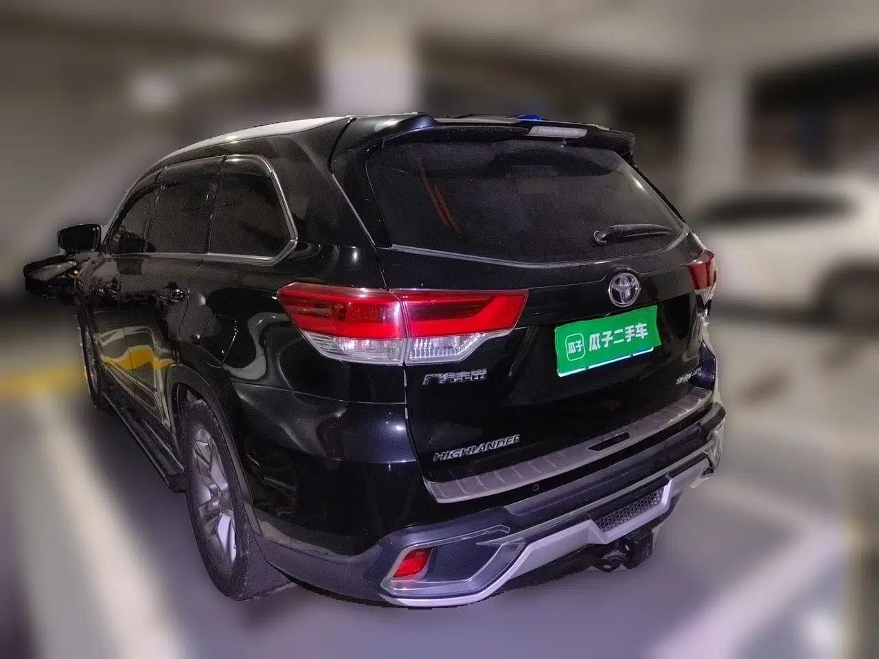 Toyota Highlander 2018 2.0T Four-Wheel Drive Luxury Version 7 Seats China VI Standard — миниатюра 4