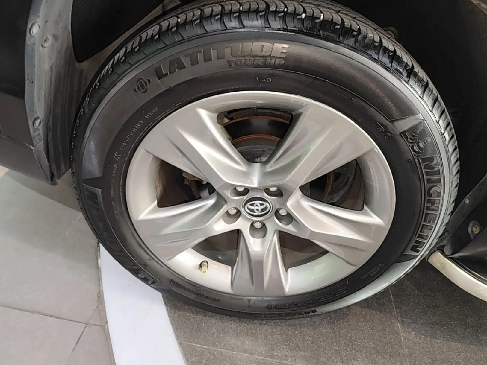 Toyota Highlander 2018 2.0T Four-Wheel Drive Luxury Version 7 Seats China VI Standard — миниатюра 11