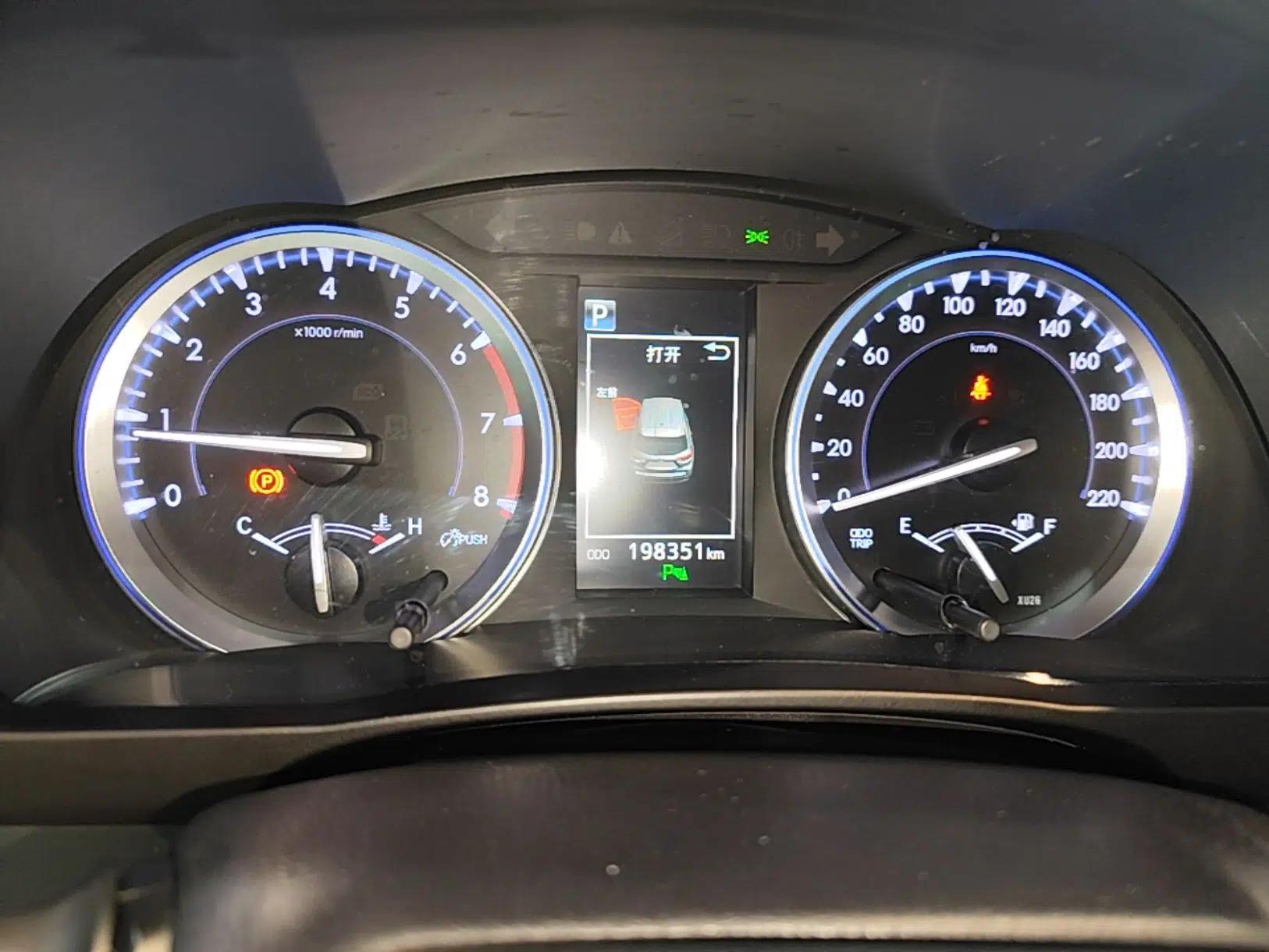 Toyota Highlander 2018 2.0T Four-Wheel Drive Luxury Version 7 Seats China VI Standard — миниатюра 14