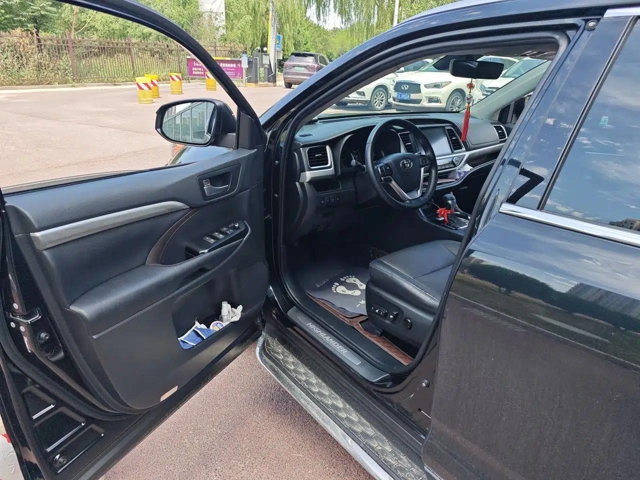 Toyota Highlander 2021 2.0T Four-Wheel Drive Prestige Version 7 Seats — миниатюра 16