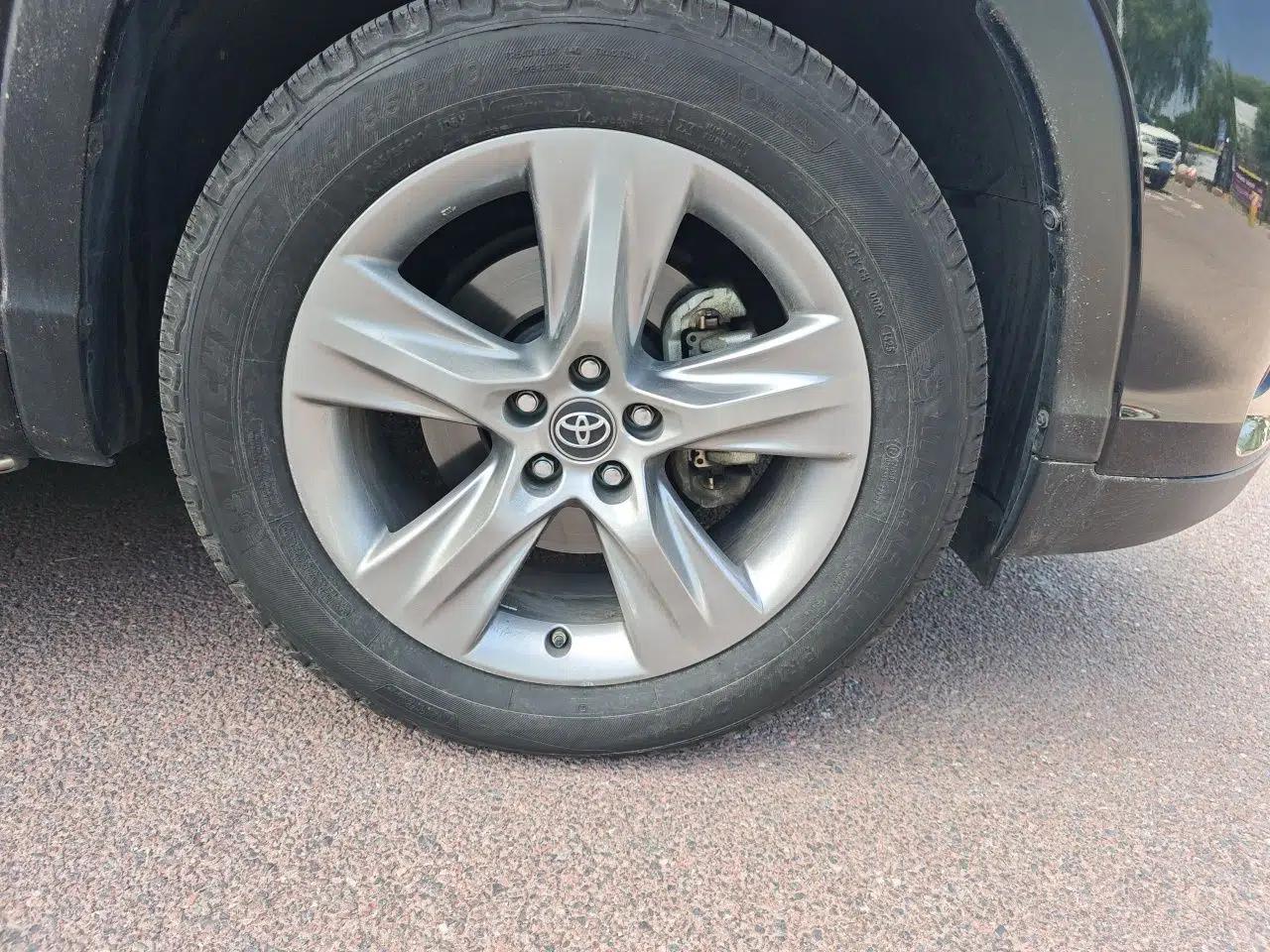 Toyota Highlander 2021 2.0T Four-Wheel Drive Prestige Version 7 Seats — миниатюра 8