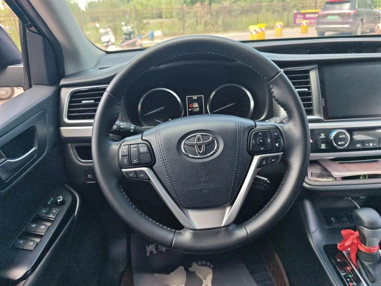 Toyota Highlander 2021 2.0T Four-Wheel Drive Prestige Version 7 Seats — миниатюра 10