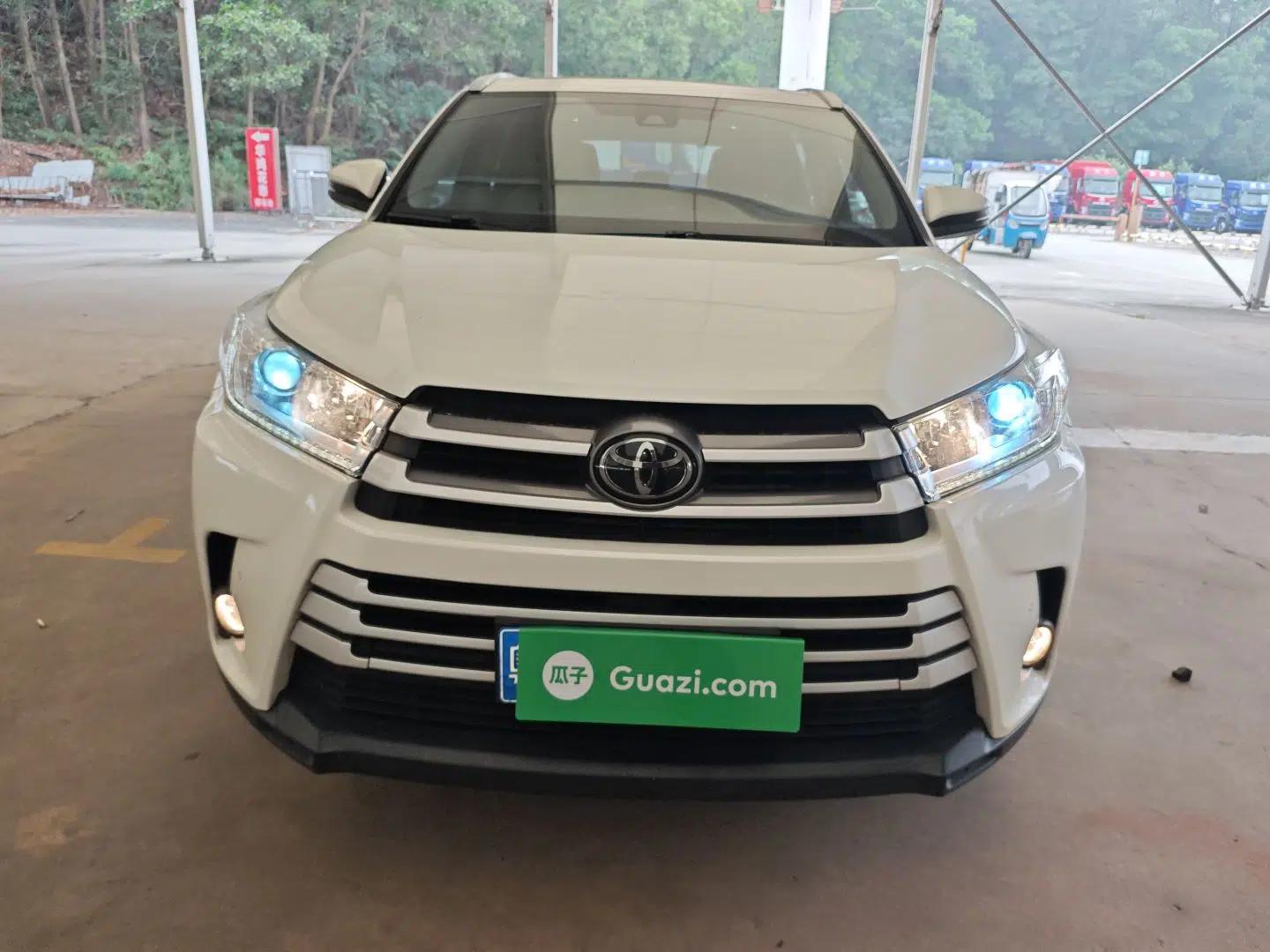 Toyota Highlander 2018 2.0T Two-Wheel-Drive Luxury Edition 7 Seats Emission Standard China V — миниатюра 2