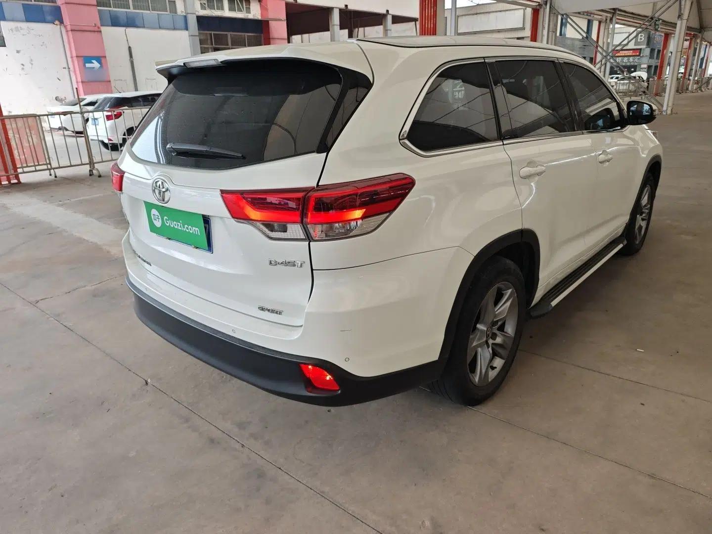 Toyota Highlander 2018 2.0T Two-Wheel-Drive Luxury Edition 7 Seats Emission Standard China V — миниатюра 5
