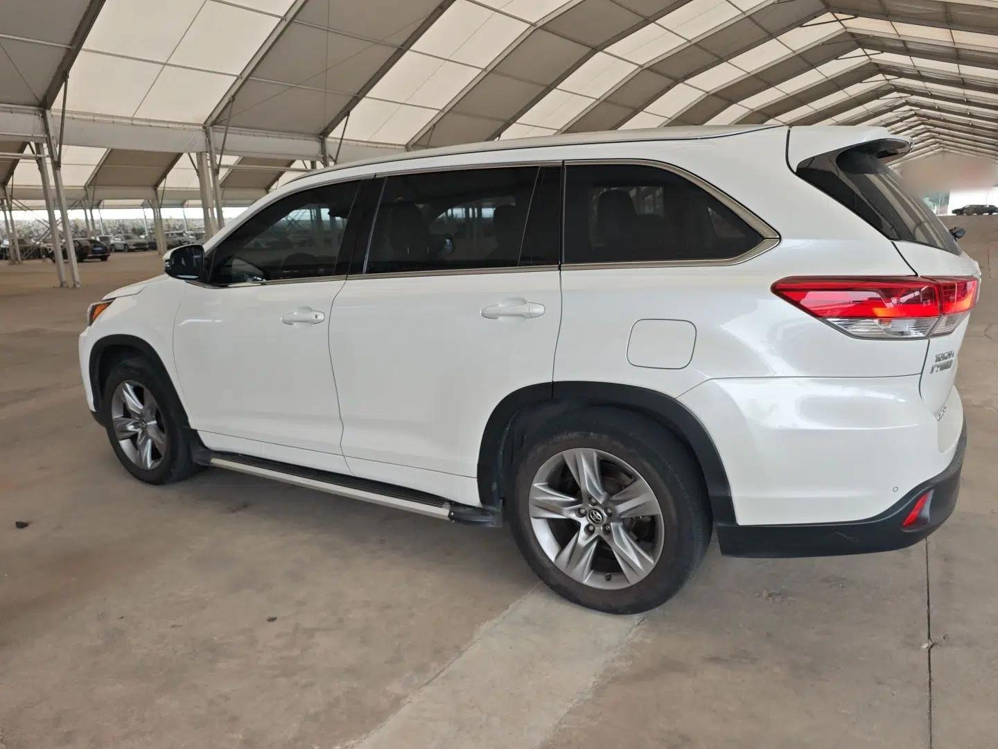 Toyota Highlander 2018 2.0T Two-Wheel-Drive Luxury Edition 7 Seats Emission Standard China V — миниатюра 6