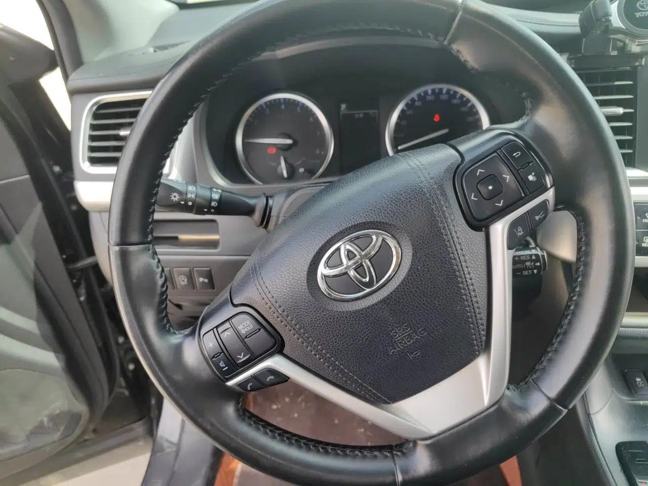 Toyota Highlander 2018 2.0T Four-Wheel Drive Prestige Version 7 Seats China VI Standard — миниатюра 10