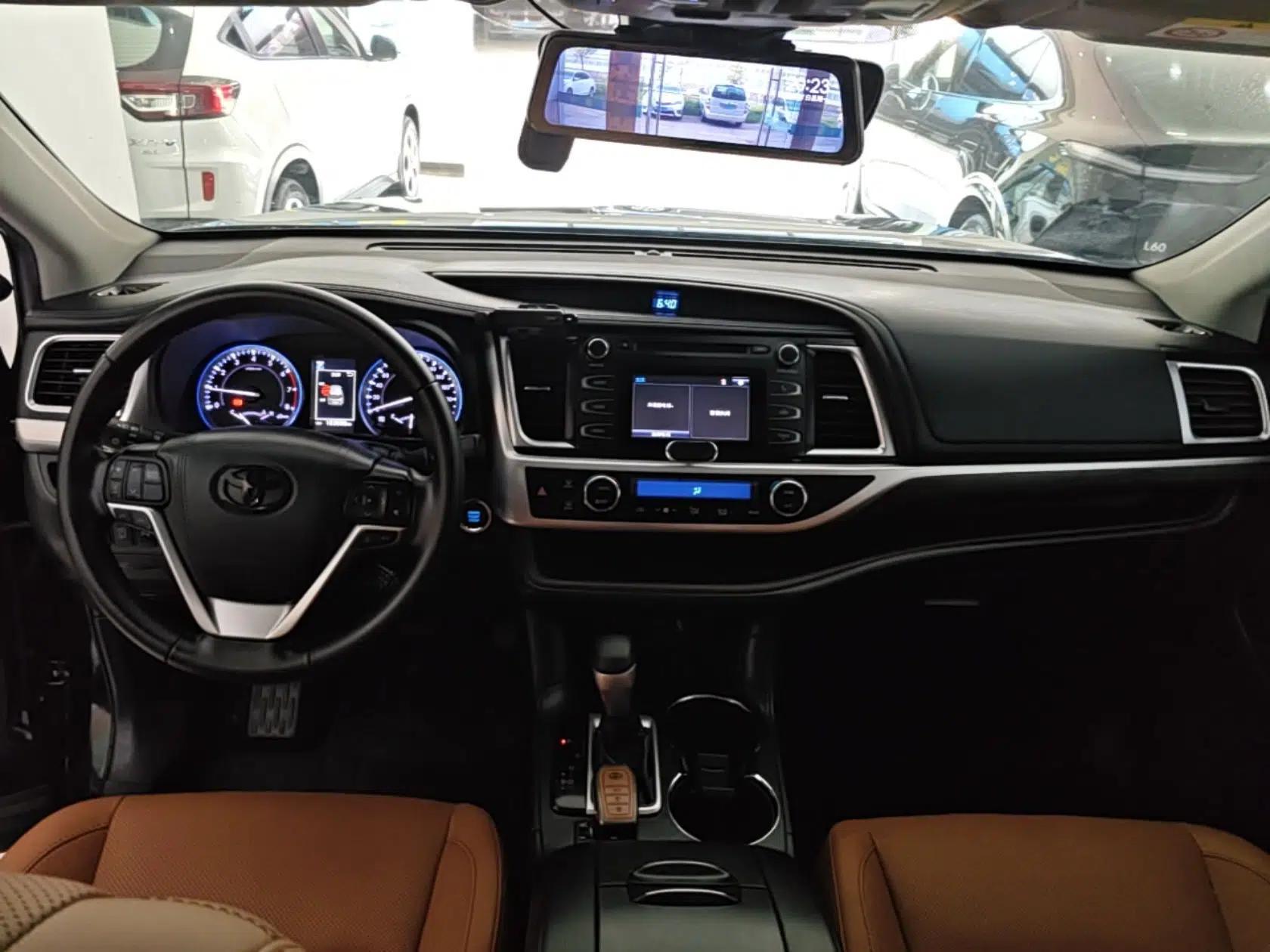 Toyota Highlander 2018 2.0T Four-Wheel Drive Knight Edition 7 Seats China VI Standard — миниатюра 12