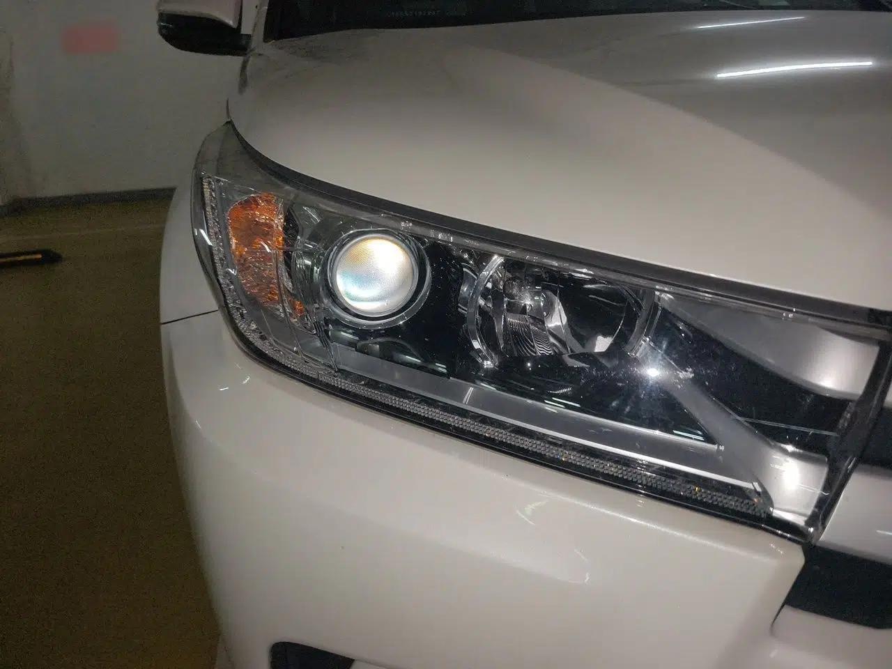Toyota Highlander 2018 2.0T Four-Wheel Drive Luxury Edition 7 Seats China V Emission Standard — миниатюра 7