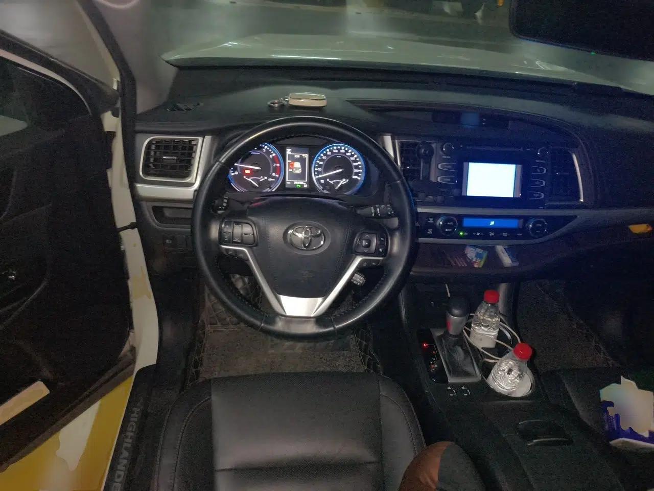 Toyota Highlander 2018 2.0T Four-Wheel Drive Luxury Edition 7 Seats China V Emission Standard — миниатюра 10