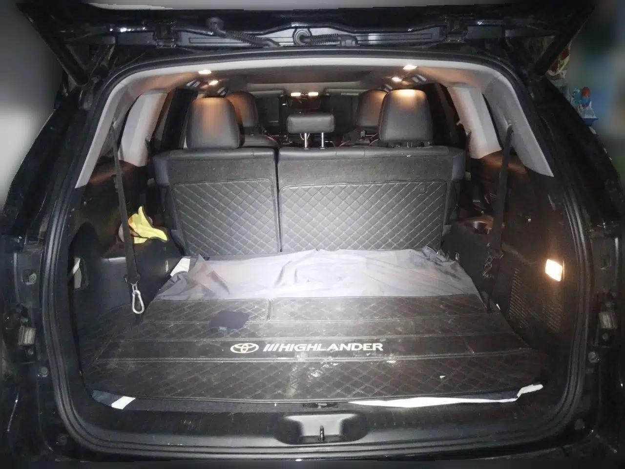 Toyota Highlander 2018 2.0T Four-Wheel Drive Prestige Version 7 Seats China VI Standard — миниатюра 19