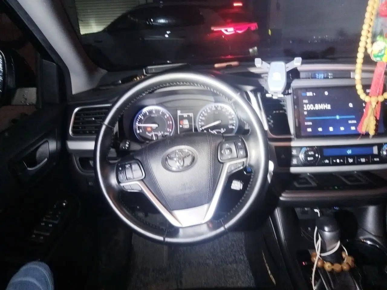 Toyota Highlander 2018 2.0T Four-Wheel Drive Prestige Version 7 Seats China VI Standard — миниатюра 10