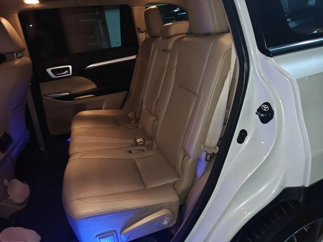Toyota Highlander 2015 3.5L 4x4 Luxury Edition 7-seater — миниатюра 17