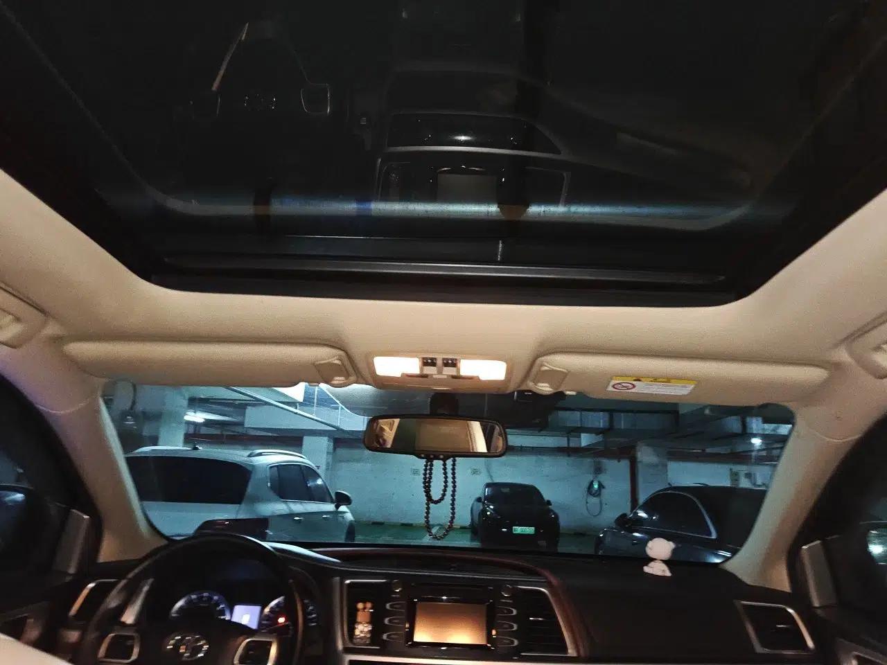 Toyota Highlander 2015 3.5L 4x4 Luxury Edition 7-seater — миниатюра 18