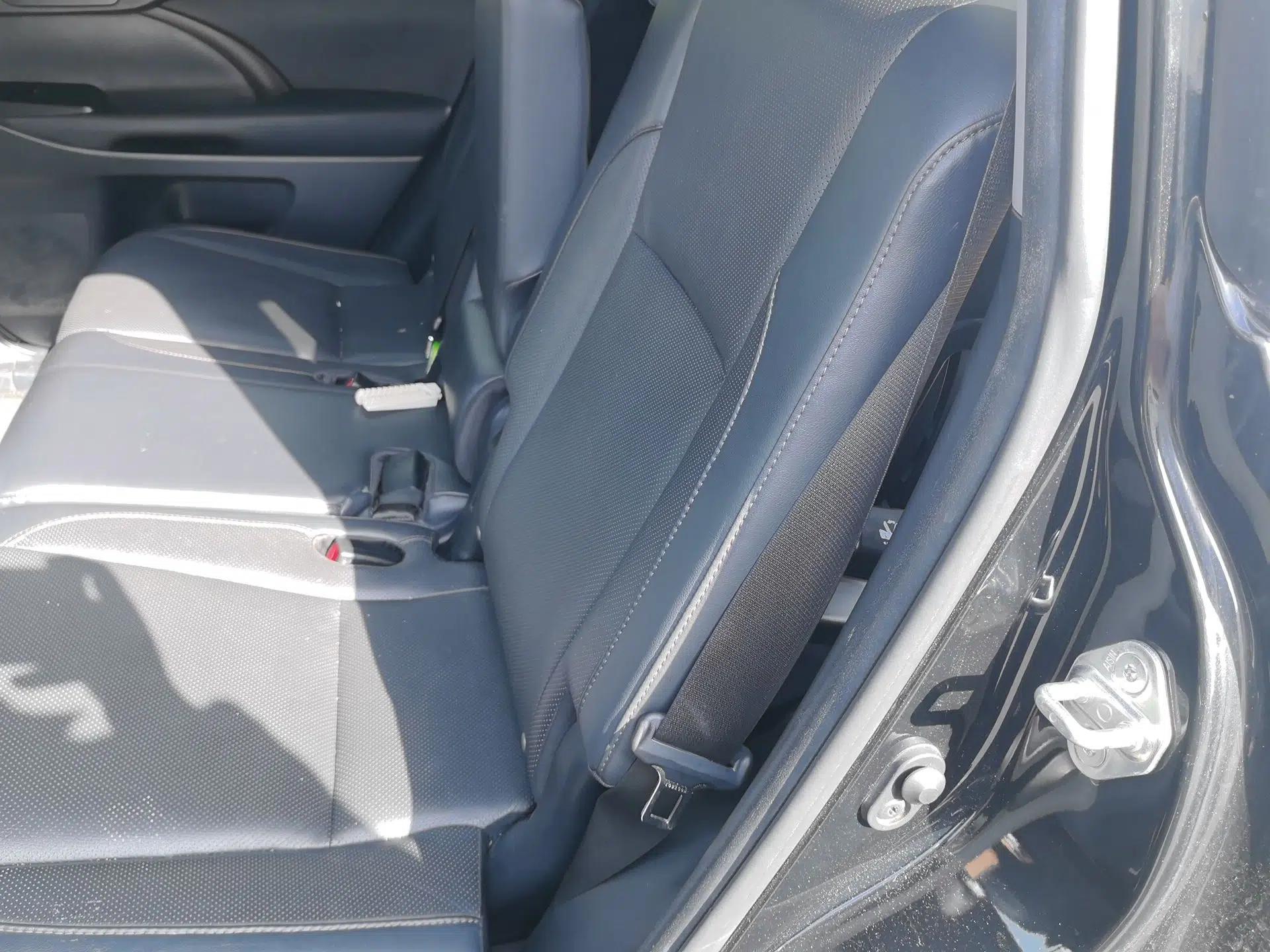Toyota Highlander 2021 2.0T Four-Wheel Drive Luxury Edition 7 Seats — миниатюра 17