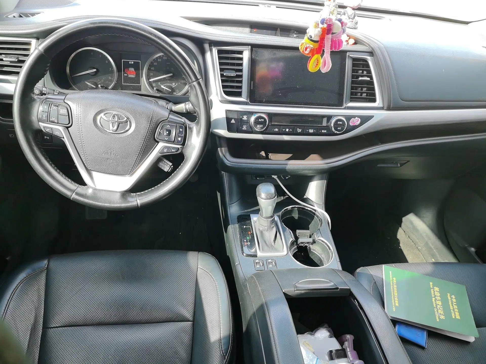 Toyota Highlander 2021 2.0T Four-Wheel Drive Luxury Edition 7 Seats — миниатюра 9
