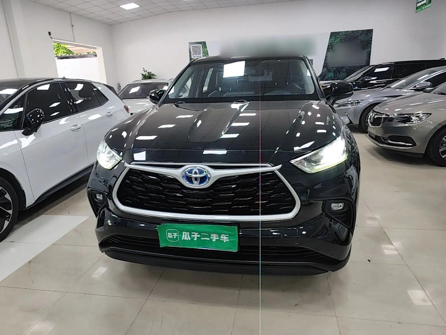 Toyota Highlander 2023 2.5L Smart Electric Hybrid Dual-Engine 4x4 Elite Edition 7 Seats — миниатюра 2