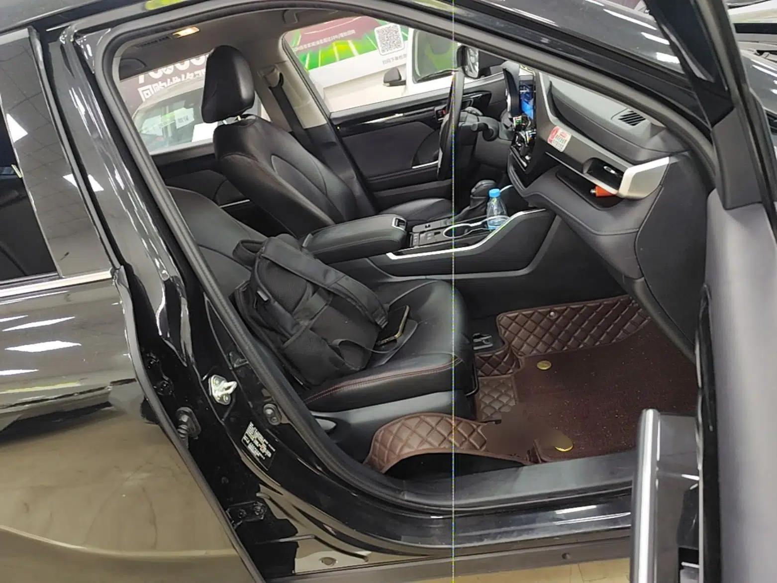 Toyota Highlander 2023 2.5L Smart Electric Hybrid Dual-Engine 4x4 Elite Edition 7 Seats — миниатюра 19