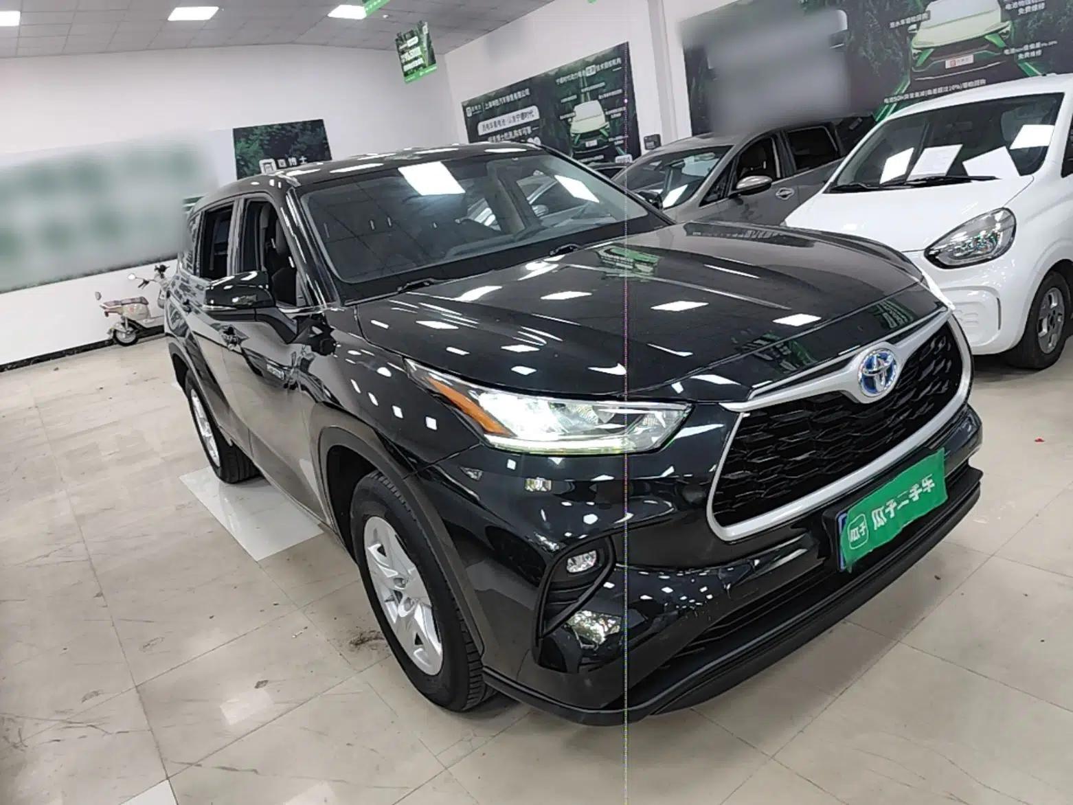 Toyota Highlander 2023 2.5L Smart Electric Hybrid Dual-Engine 4x4 Elite Edition 7 Seats — миниатюра 3