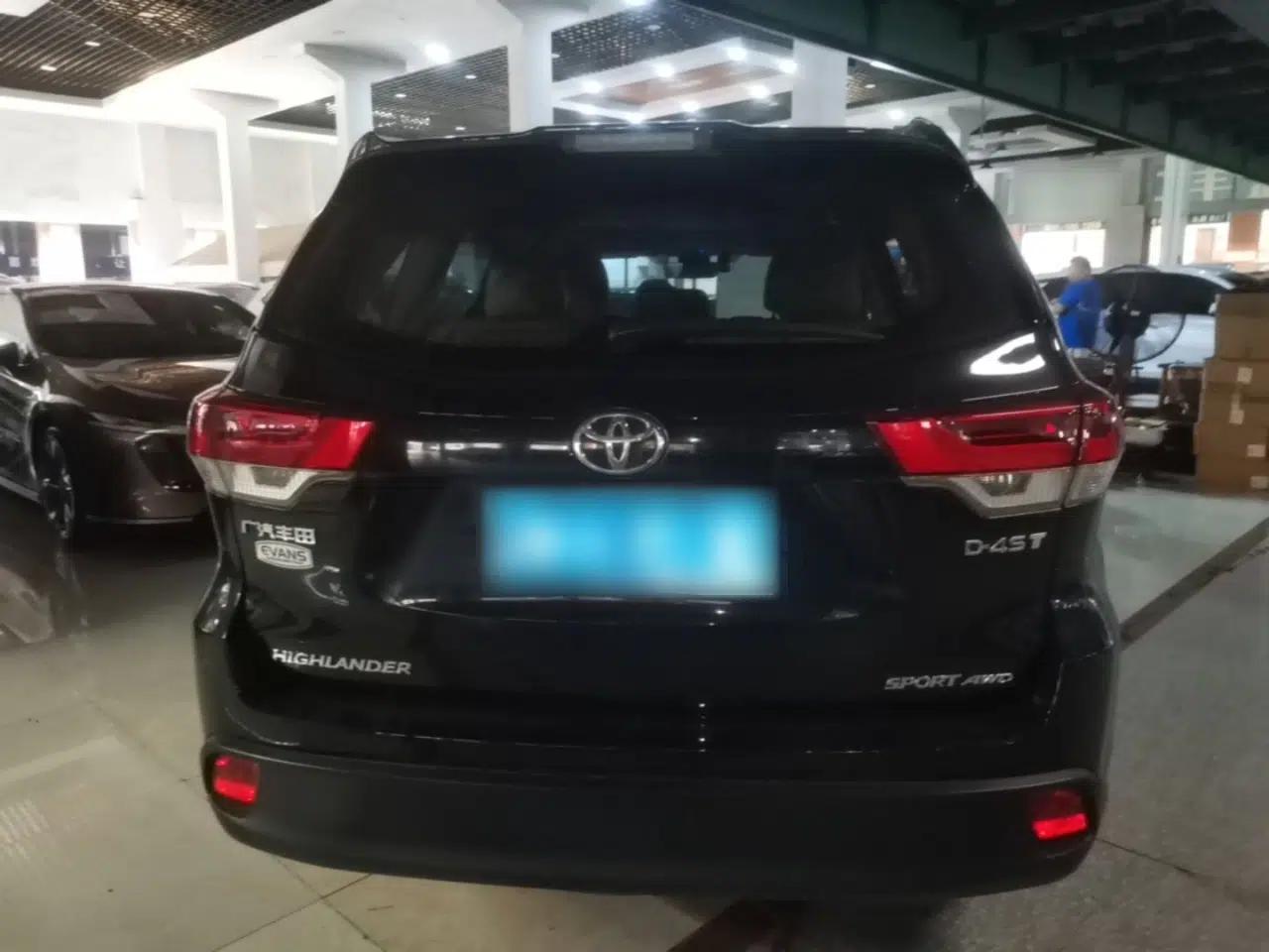 Toyota Highlander 2018 2.0T Four-Wheel Drive Luxury Version 7 Seats China VI Standard — миниатюра 5