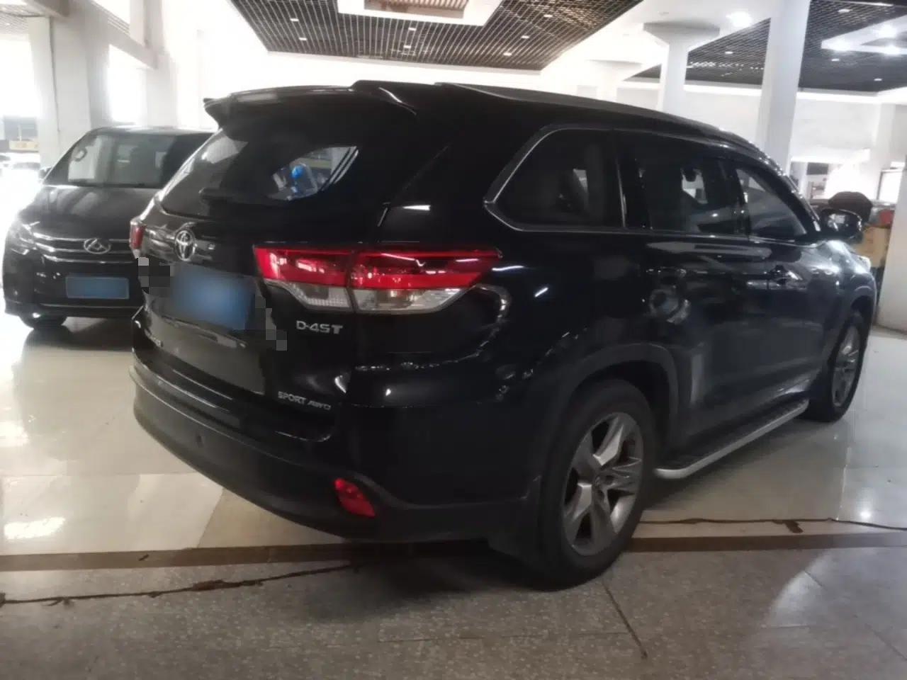 Toyota Highlander 2018 2.0T Four-Wheel Drive Luxury Version 7 Seats China VI Standard — миниатюра 6