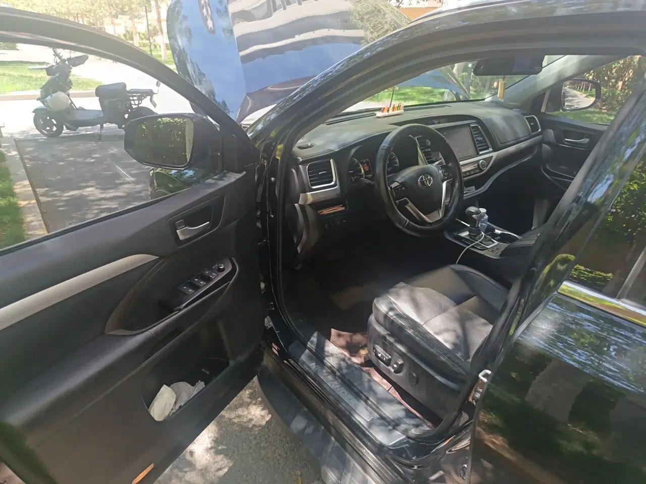 Toyota Highlander 2018 2.0T Four-Wheel Drive Prestige Version 7 Seats China VI Standard — миниатюра 16
