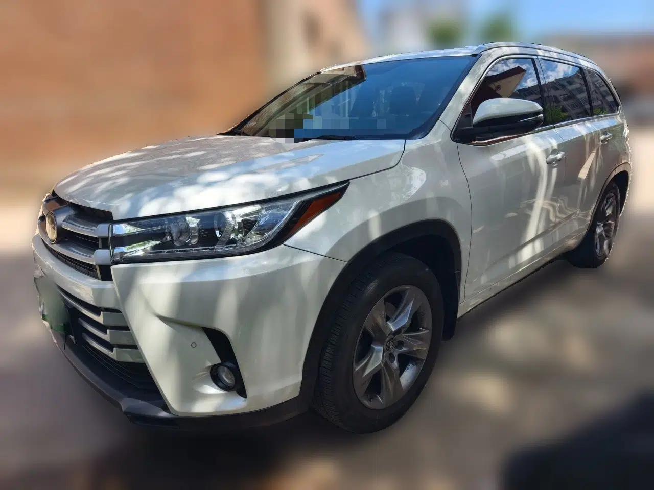 Toyota Highlander 2018 2.0T Four-Wheel Drive Luxury Edition 7 Seats China V Emission Standard — миниатюра 1